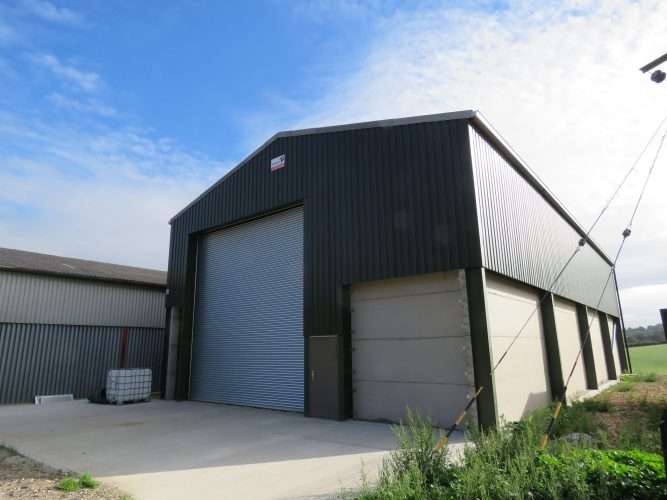 Grain store for Redlands Farm in Hertfordshire